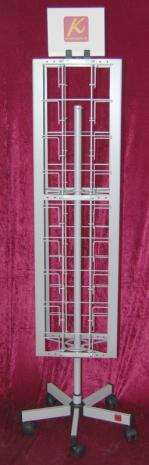 Bodenständer 247 mm Fachbreit, 18 Fächer, 1150 mm, 2-reihig, 2 Lochbleche, silber